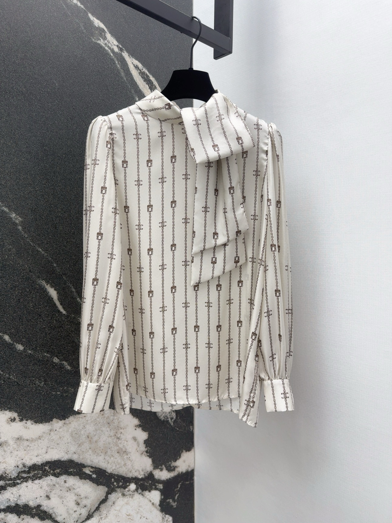 Title: Original Spectrum Women’s Clothes – Silk Collection Summary: Elegant, romantic, and glamorous silk clothes in various styles and sizes. - 图片 1