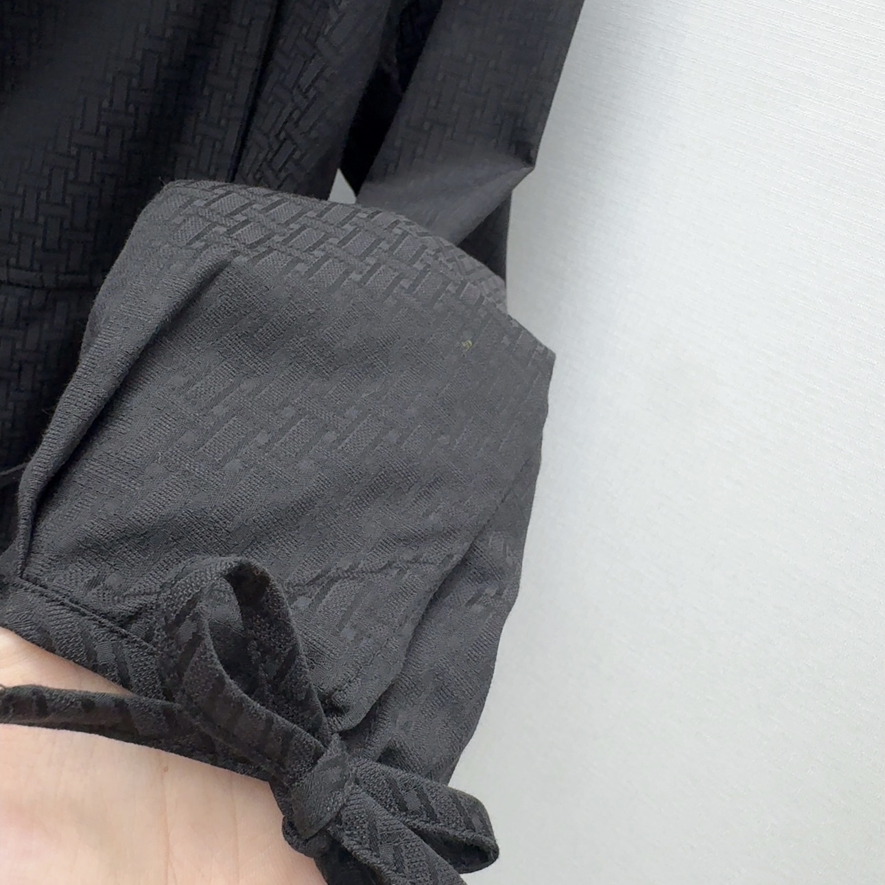 “Autumn Women’s Clothes: Wind-Tie Dress with Cuff Cuffs for Handling Atmospheric Pressure – 25SS Fashion” - 图片 6