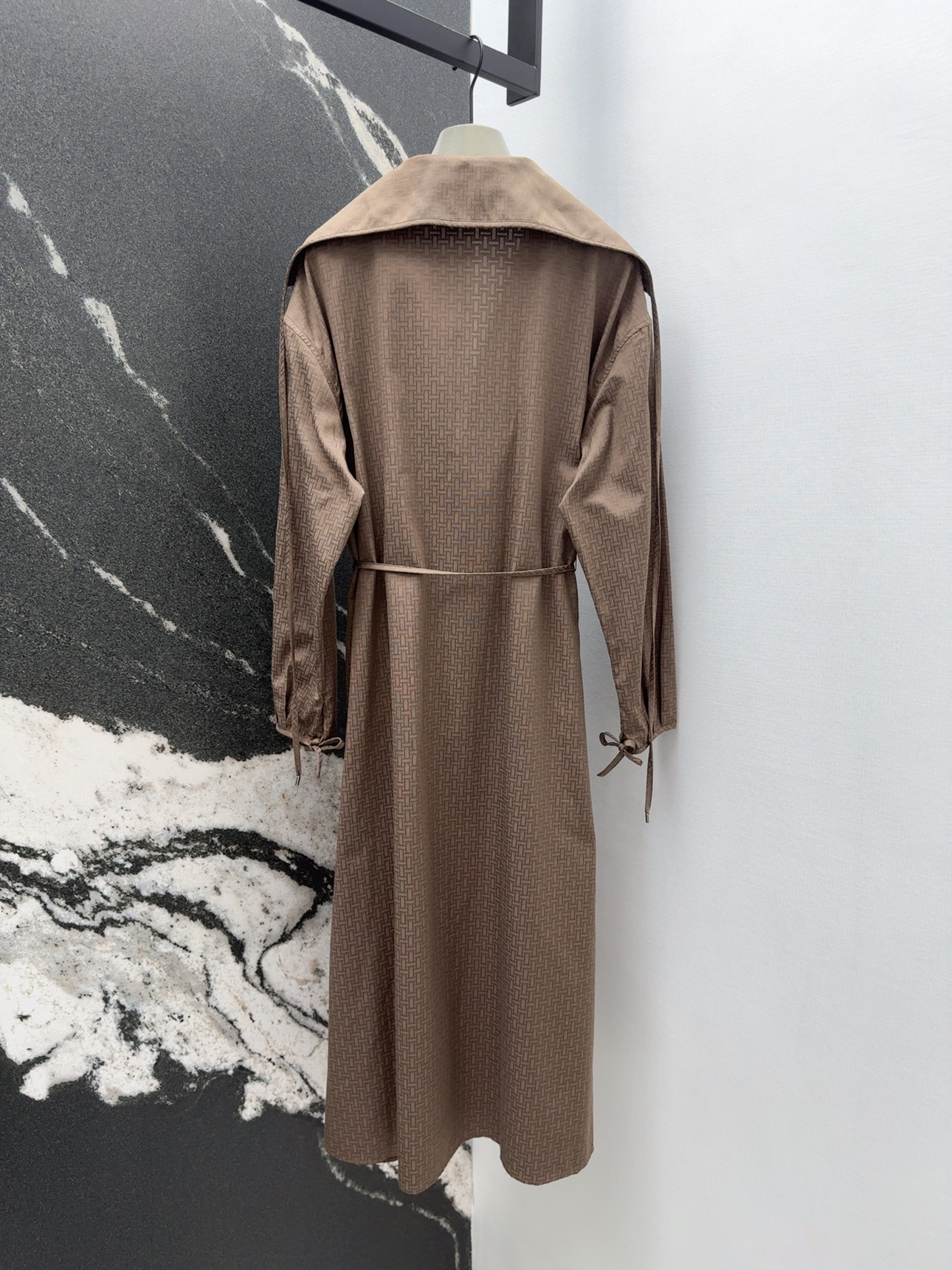 “Fall New H-Winded Women’s Clothing with Precision Design for Positioning and Pressure Treatment” - 图片 9