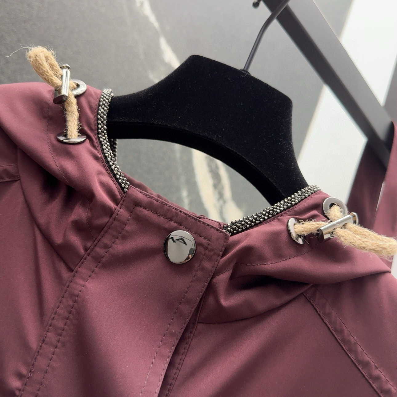 “Autumn Fresh Squawk Dress Collection: Inclusive Styles with Custom Waterproof Technology” - 图片 3