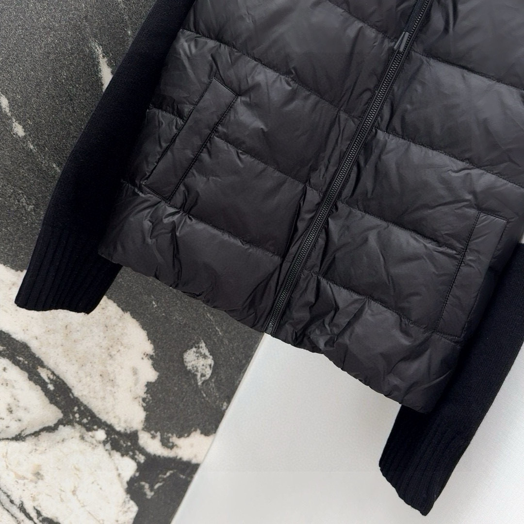 Luxurious One-Size-Fits-All Outfit with Self-Heating and Elegant Design - 图片 5