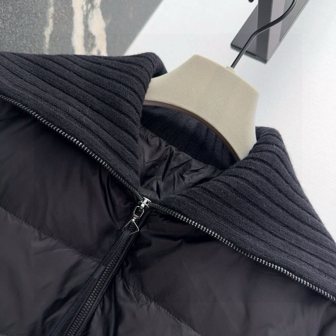 Luxurious One-Size-Fits-All Outfit with Self-Heating and Elegant Design - 图片 4