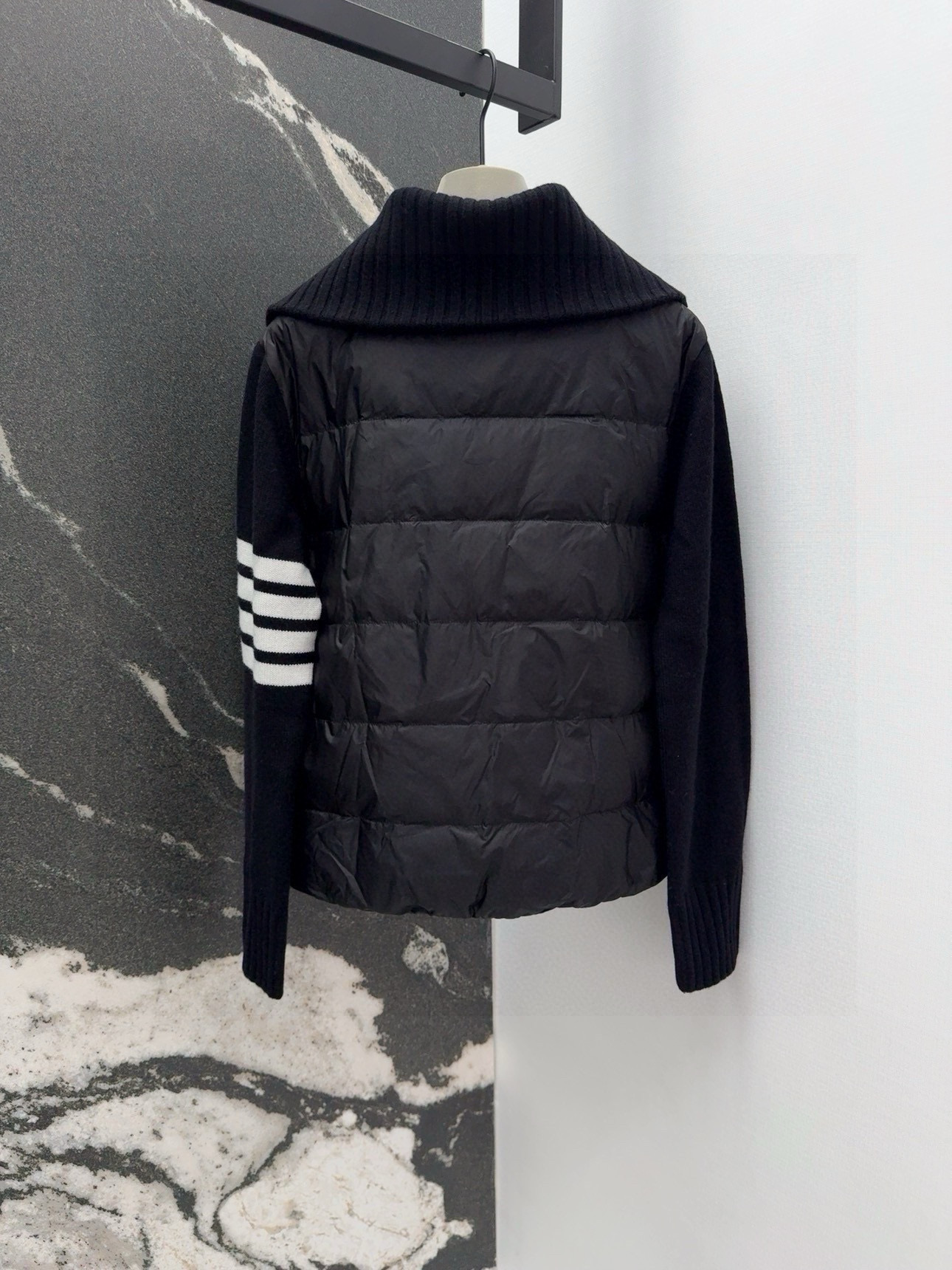 Luxurious One-Size-Fits-All Outfit with Self-Heating and Elegant Design - 图片 9