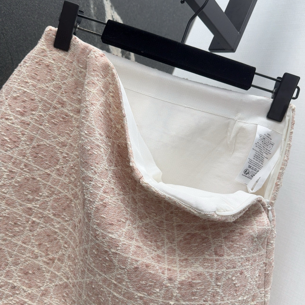 Dior-Inspired Pink Tweed Mini Skirt, Classic A-Line Silhouette 8 i1756529876053 258 0 8