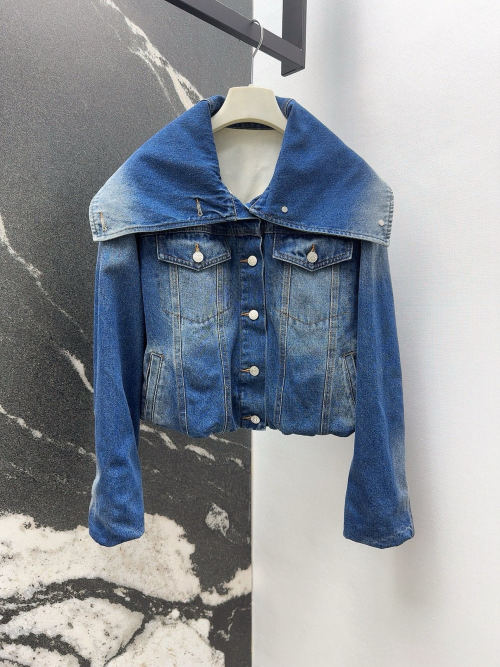 Women's Oversized Lapel Denim Jacket, Vintage Wash, Short Cropped Jean Coat 7 Women's Oversized Lapel Denim Jacket, Vintage Wash, Short Cropped Jean Coat