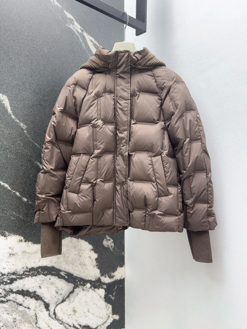 Minimalist Detachable Knitted Hooded Down Jacket - Lightweight & Stylish 1 Minimalist Detachable Knitted Hooded Down Jacket - Lightweight & Stylish