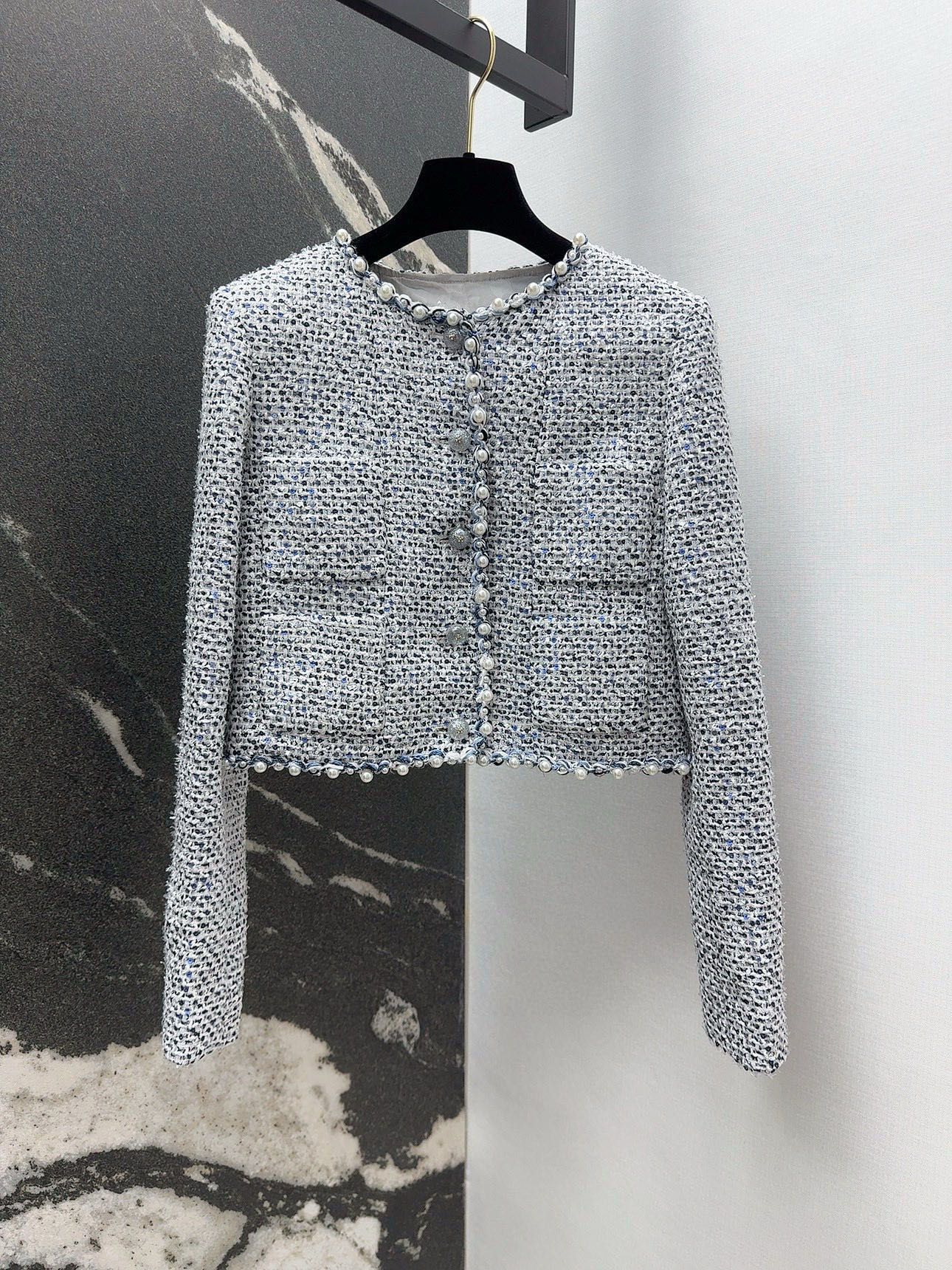 Elegant Tweed Jacket with Pearl Accents - Classic Style, Modern Chic
