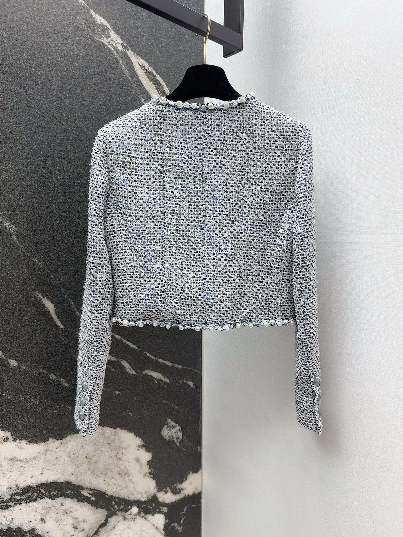 Elegant Tweed Jacket with Pearl Accents - Classic Style, Modern Chic 9 i1761019087660 7291 0 8