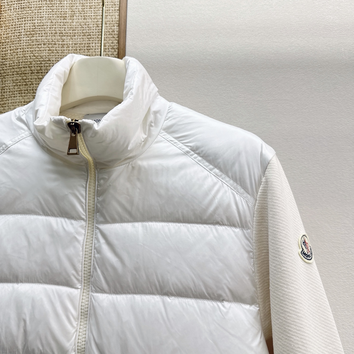 Пуховик Moncler