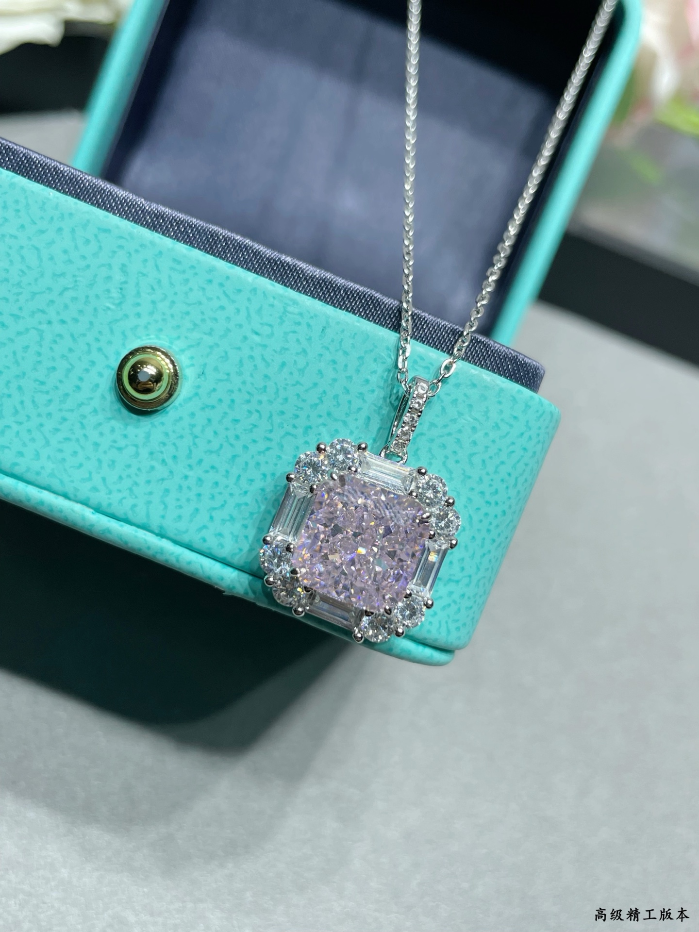 Chanel Haute Joaillerie Fine Jewelry Earrings Necklace Ring Ref.684D087D 4