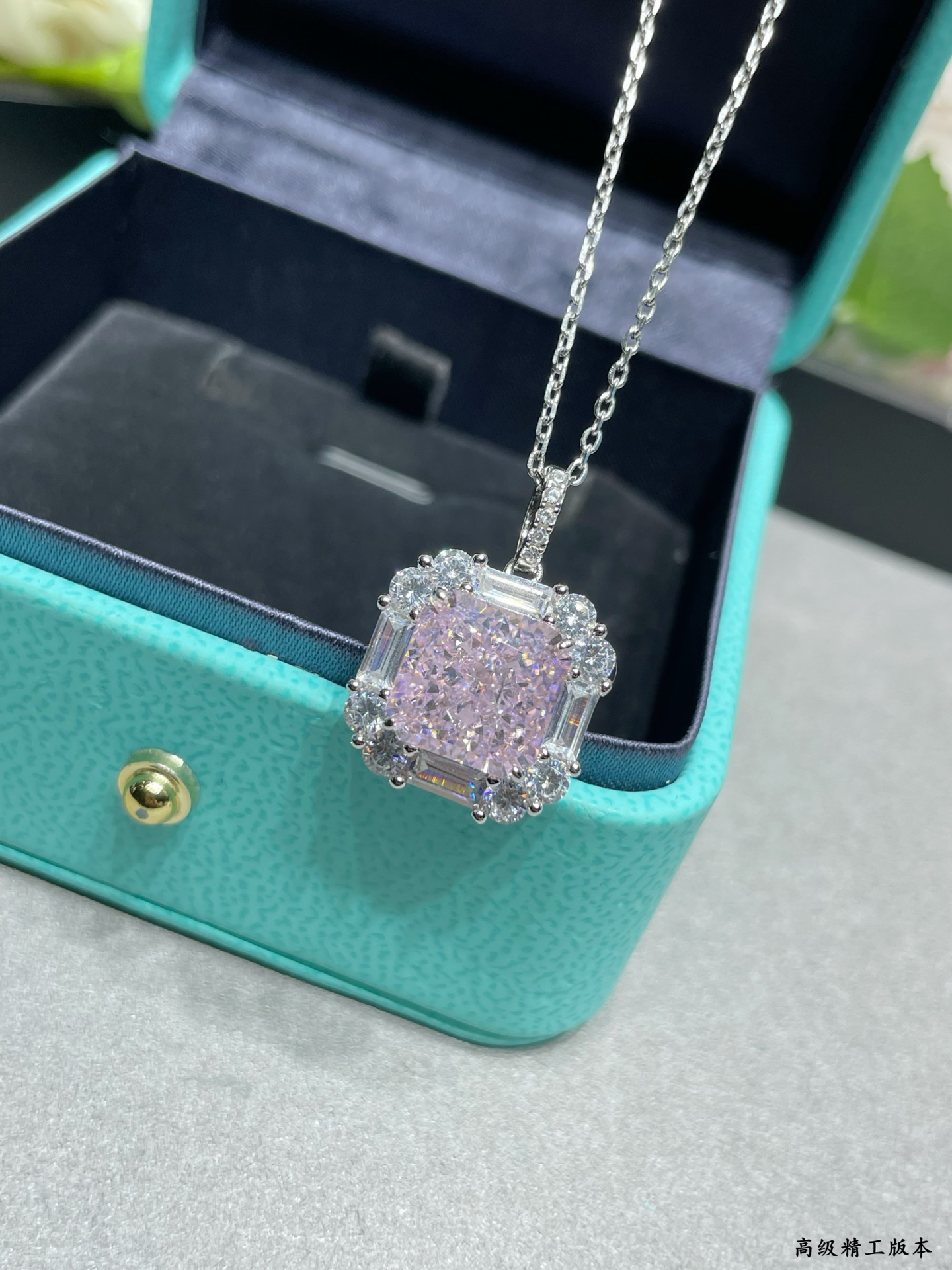 Chanel Haute Joaillerie Fine Jewelry Earrings Necklace Ring Ref.684D087D 5