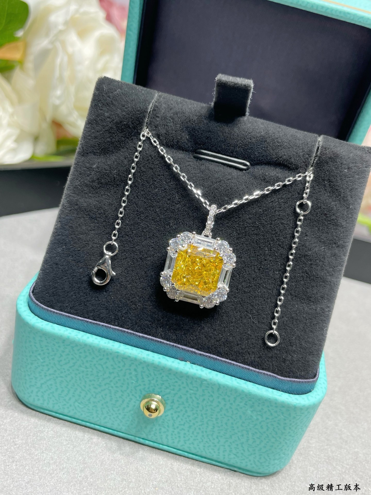 Chanel Haute Joaillerie Fine Jewelry Earrings Necklace Ring Ref 3
