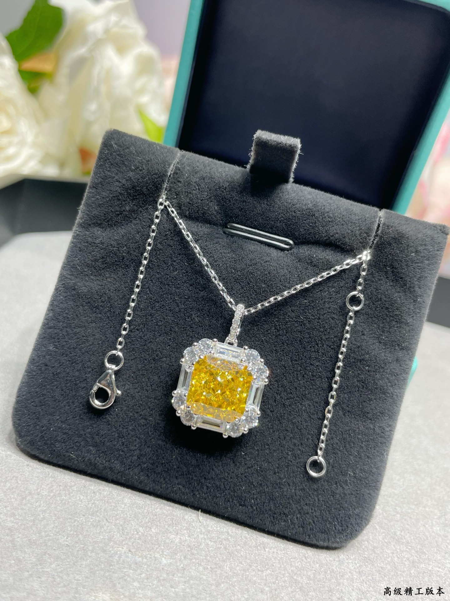 Chanel Haute Joaillerie Fine Jewelry Earrings Necklace Ring Ref 8
