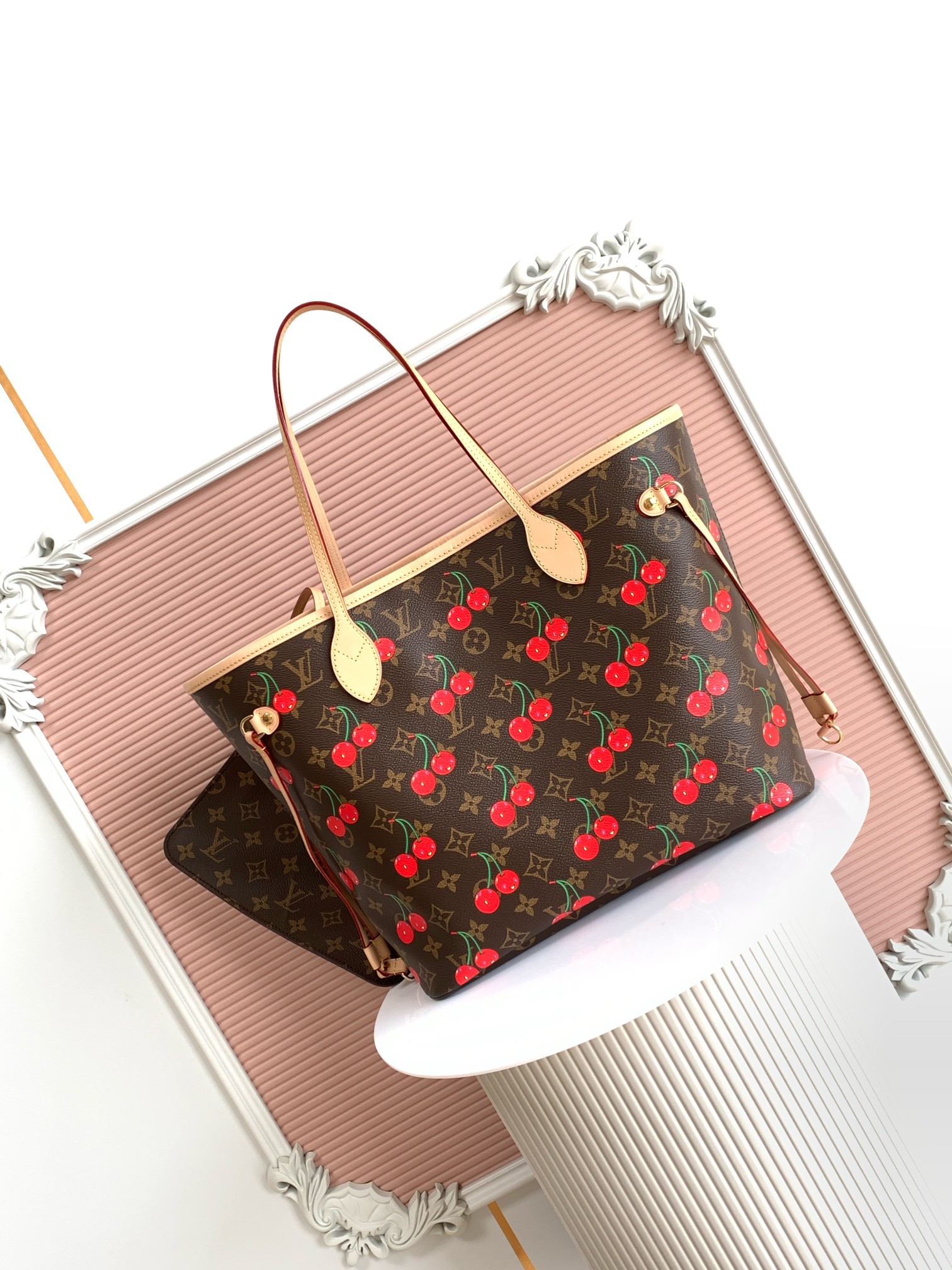 [Chip de transcodificación 163c01, pedido original superior] M13263 Este bolso mediano Neverfull reinterpreta los eleme…