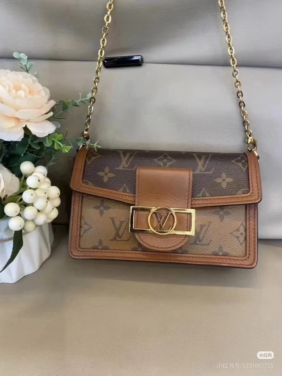 P370 Mini Tamaño M68746 Exclusivo Original Este bolso de cadena Dauphine combina los elementos icónicos de la serie Dau…