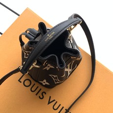 P动态芯片 M46291黑丝印 顶级原单 本款 Nano Noé 手袋为 Monogram Empre P动态芯片 M46291黑丝印 顶级原单 本款 Nano Noé 手袋为 Monogram Empre