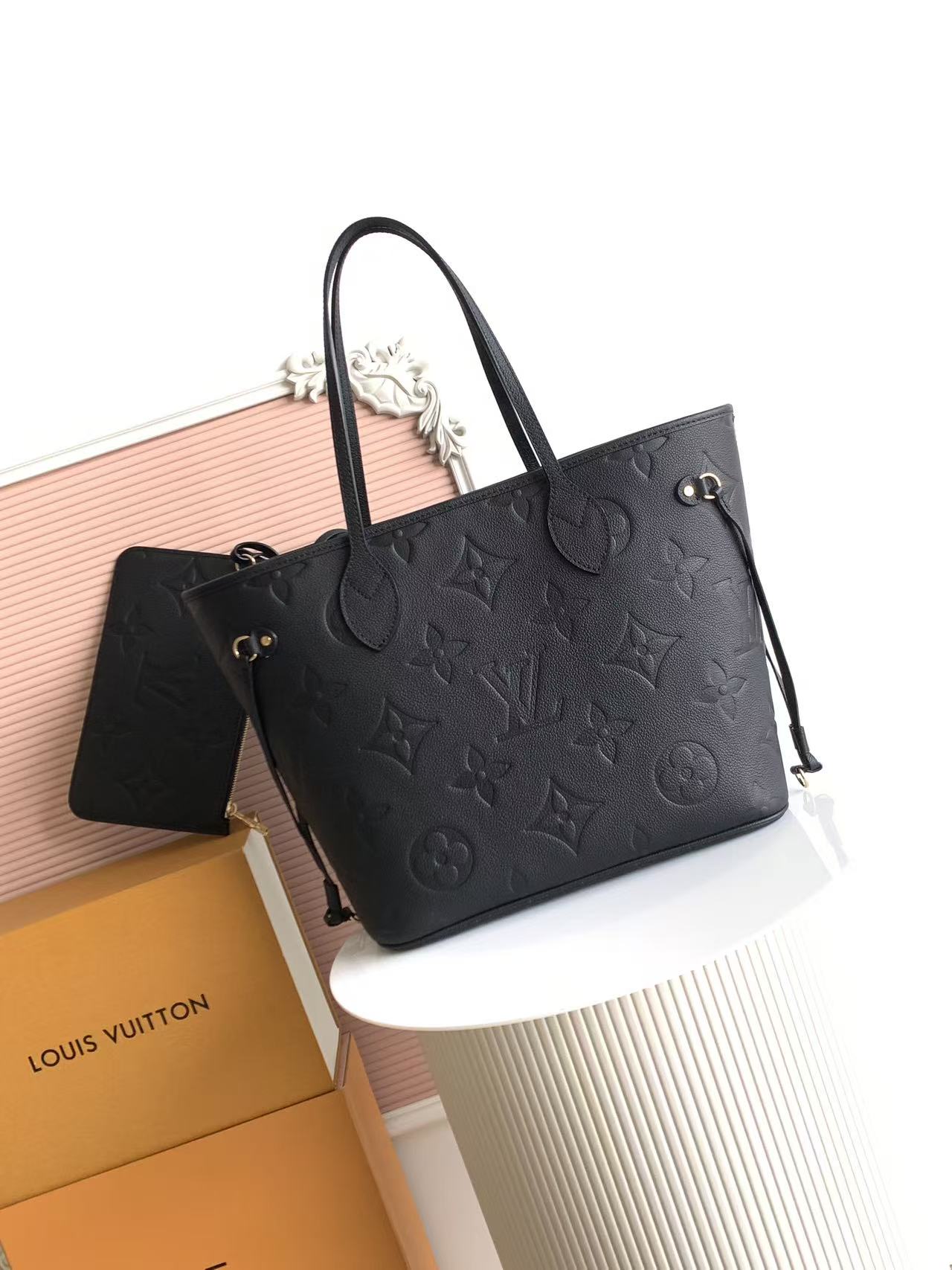【动态163c01芯片】M45685黑压花 顶级原单【独家背景实拍】本款 Neverfull 中号手袋取