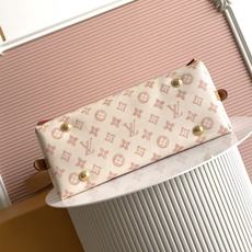【动态163c01芯片】M27948浅黄 顶级原单【独家背景实拍】Carryall 中号手袋于 2026 【动态163c01芯片】M27948浅黄 顶级原单【独家背景实拍】Carryall 中号手袋于 2026