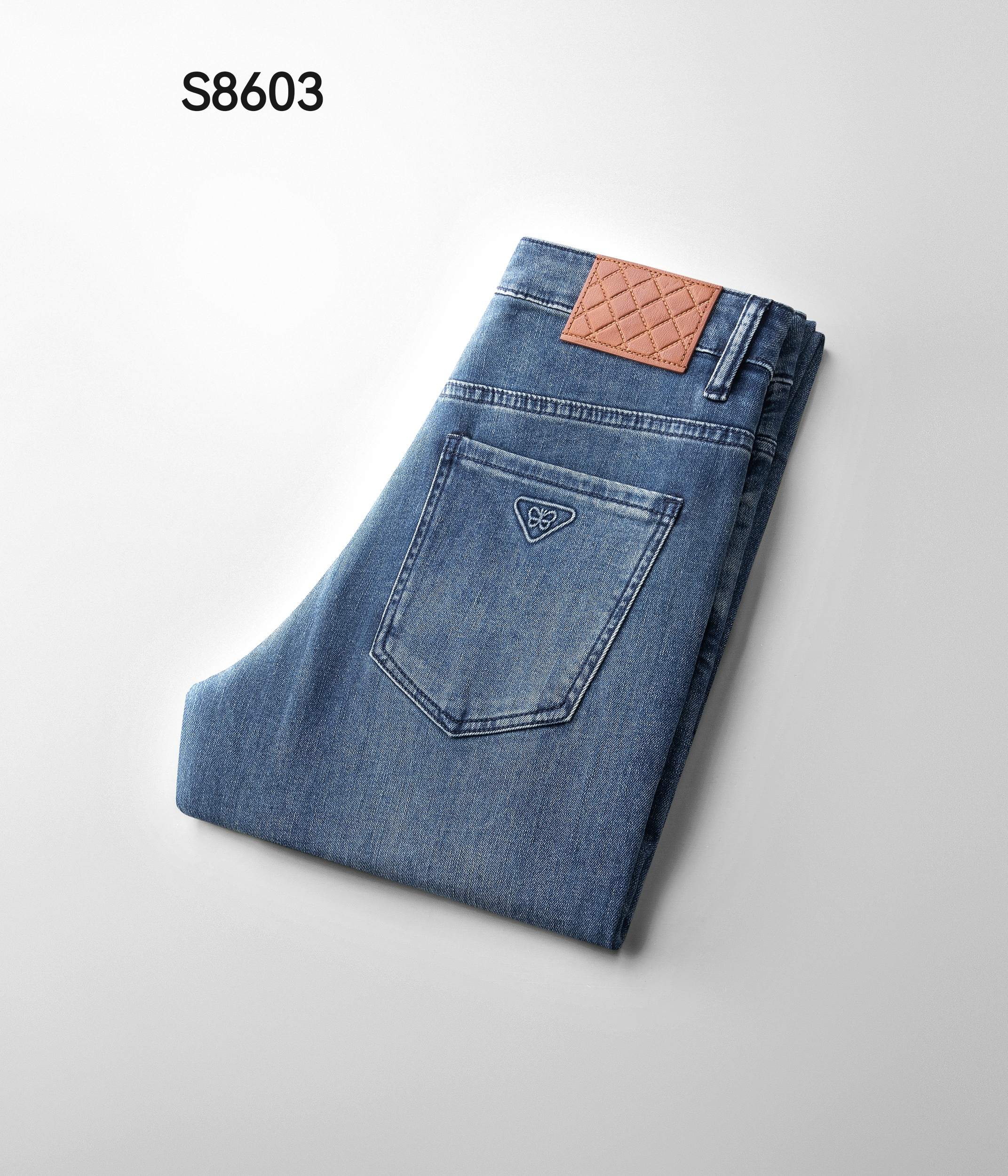 NO:127275,New spring and summer style (new for summer); elastic high-end high-quality Xinjiang cotton fabric, soft and comfortable [hair][hair][seduction][seduction][seduction] Model number S8603 30-38, slightly collapsed,,alexander wang19860909春夏新款（new for summer)；弹力高端优质新疆棉面料,柔软舒适[發][發][勾引][勾引] 款号S8603 码数30-38 版型微垮,,alexander wang,Men's clothing