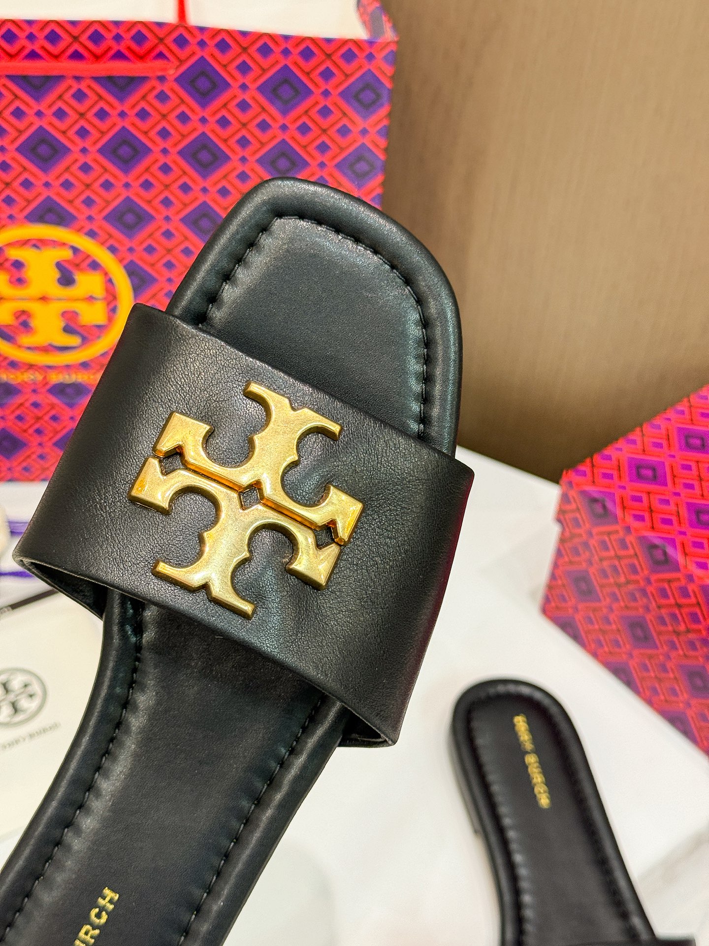 Tory Burch Flat-Bed Slippers: Trade Orders, Quality Materials, Cozy Comfort, Packaging Option - 图片 5