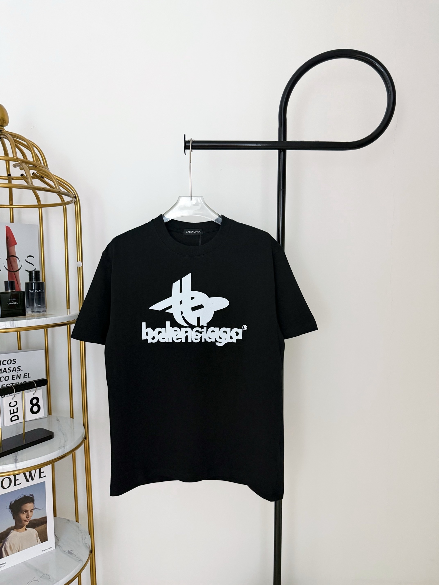 Número de modelo P65: HE204 Balenciaga - Balenciaga con estampado de letras en la parte delantera y trasera, cuello red…
