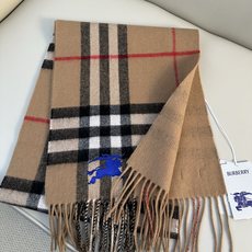 Burberry博柏利 双面蓝战马刺绣经典格纹羊绒围巾100%羊绒,手感软糯轻盈,保暖度优秀 约180×30cm,经典长 Burberry博柏利 双面蓝战马刺绣经典格纹羊绒围巾100%羊绒,手感软糯轻盈,保暖度优秀 约180×30cm,经典长