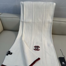 CHANEL香奈儿 米白竖坑条撞色边刺绣双C针织围巾 尺寸约35×180cm羊毛针织,厚实有弹性,柔软亲肤,双C采用红黑 CHANEL香奈儿 米白竖坑条撞色边刺绣双C针织围巾 尺寸约35×180cm羊毛针织,厚实有弹性,柔软亲肤,双C采用红黑