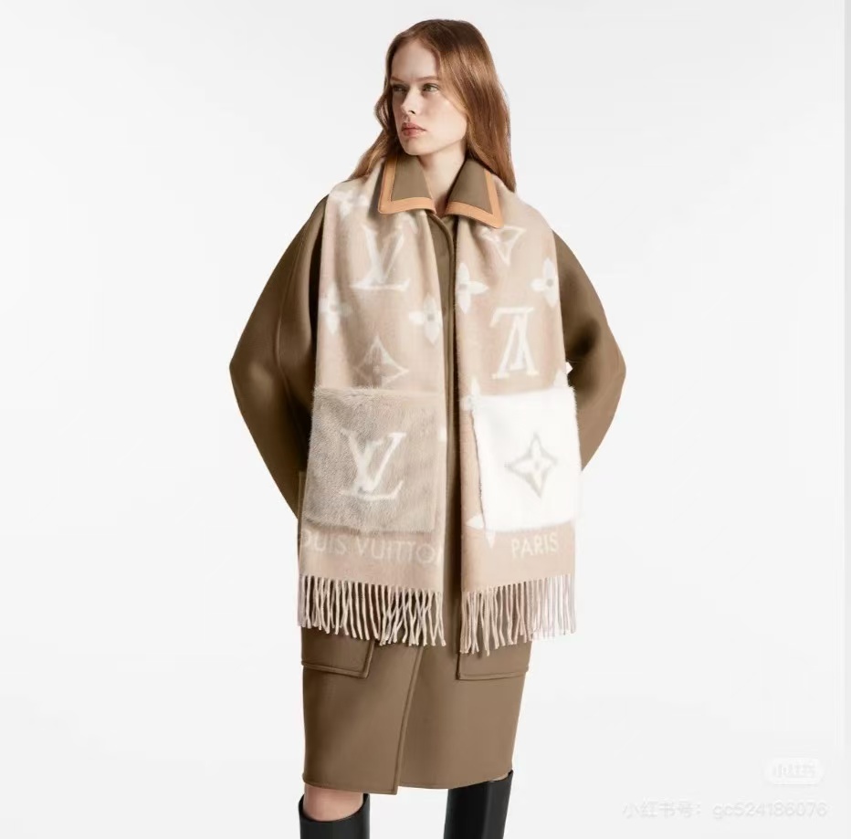 Louis Vuitton Cold Reykjavik Shawl: Cashmere Scarf with Mink Pockets