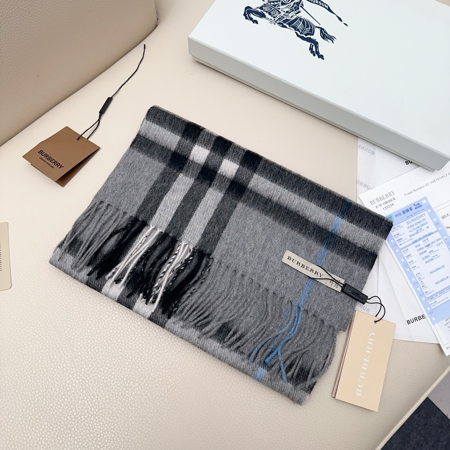burberry scarf 𝐁𝐮𝐫𝐛𝐞𝐫𝐫𝐲 Classic plaid cashmere scarf
