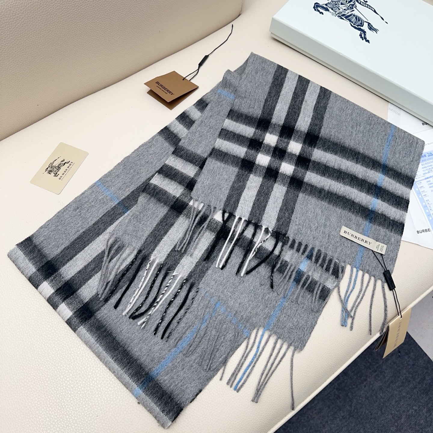 burberry scarf 𝐁𝐮𝐫𝐛𝐞𝐫𝐫𝐲 Classic plaid cashmere scarf — photo 4