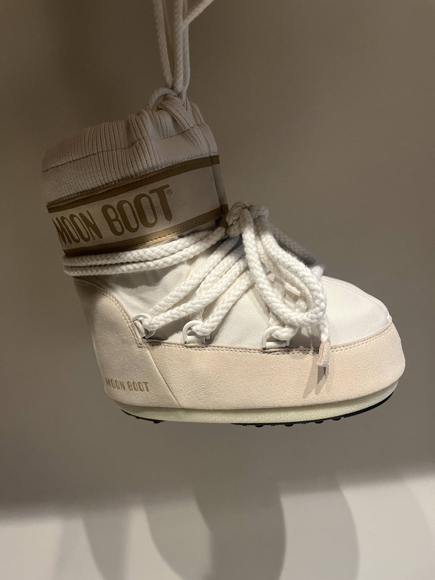 Fashion Trend: Moon Boots Making a Comeback in Top Edition 800 - 图片 5