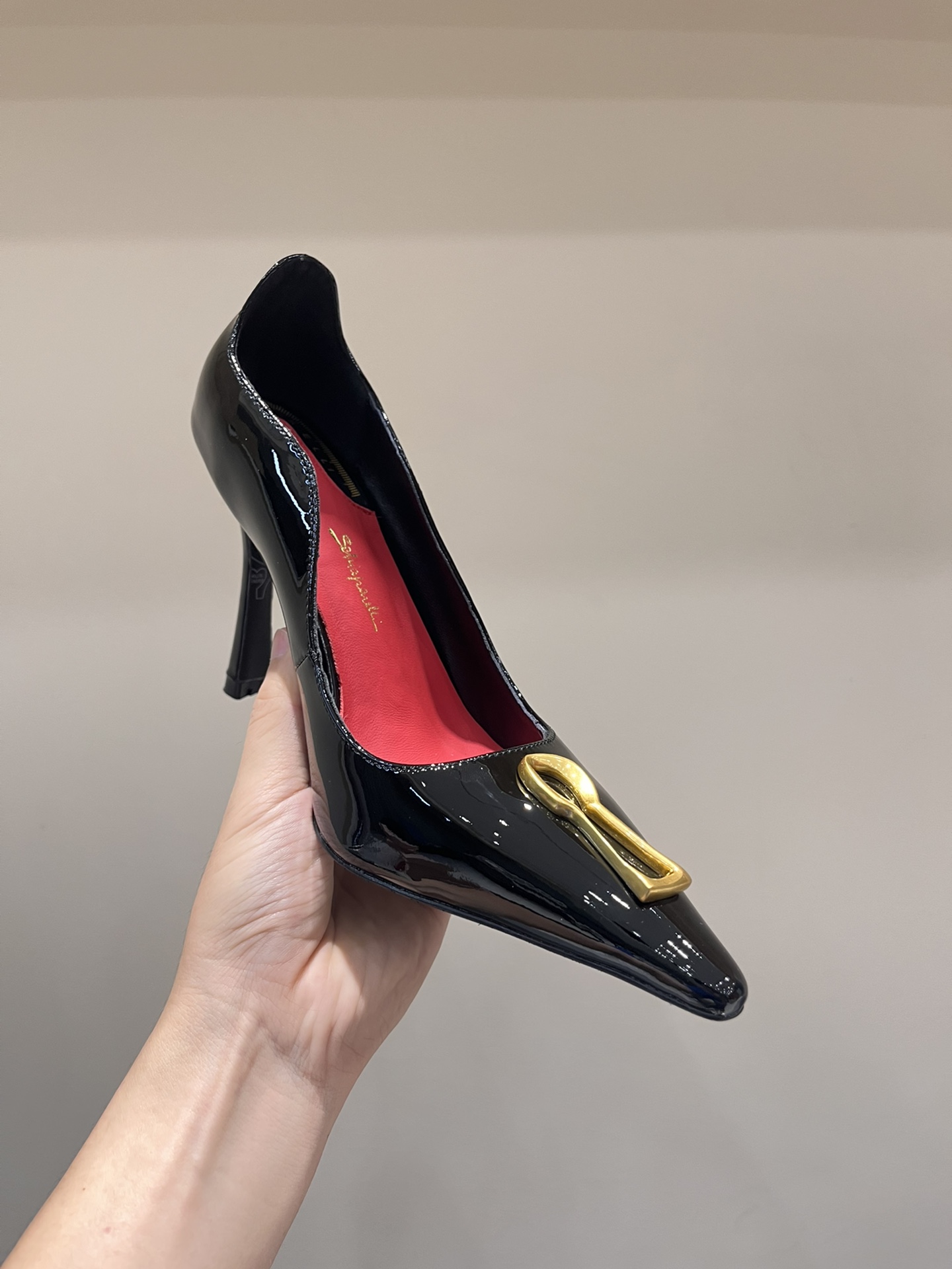 Top Edition 662: Forgotten Genius Designer Elsa Schiaparelli’s Luxurious Shoes - 图片 5
