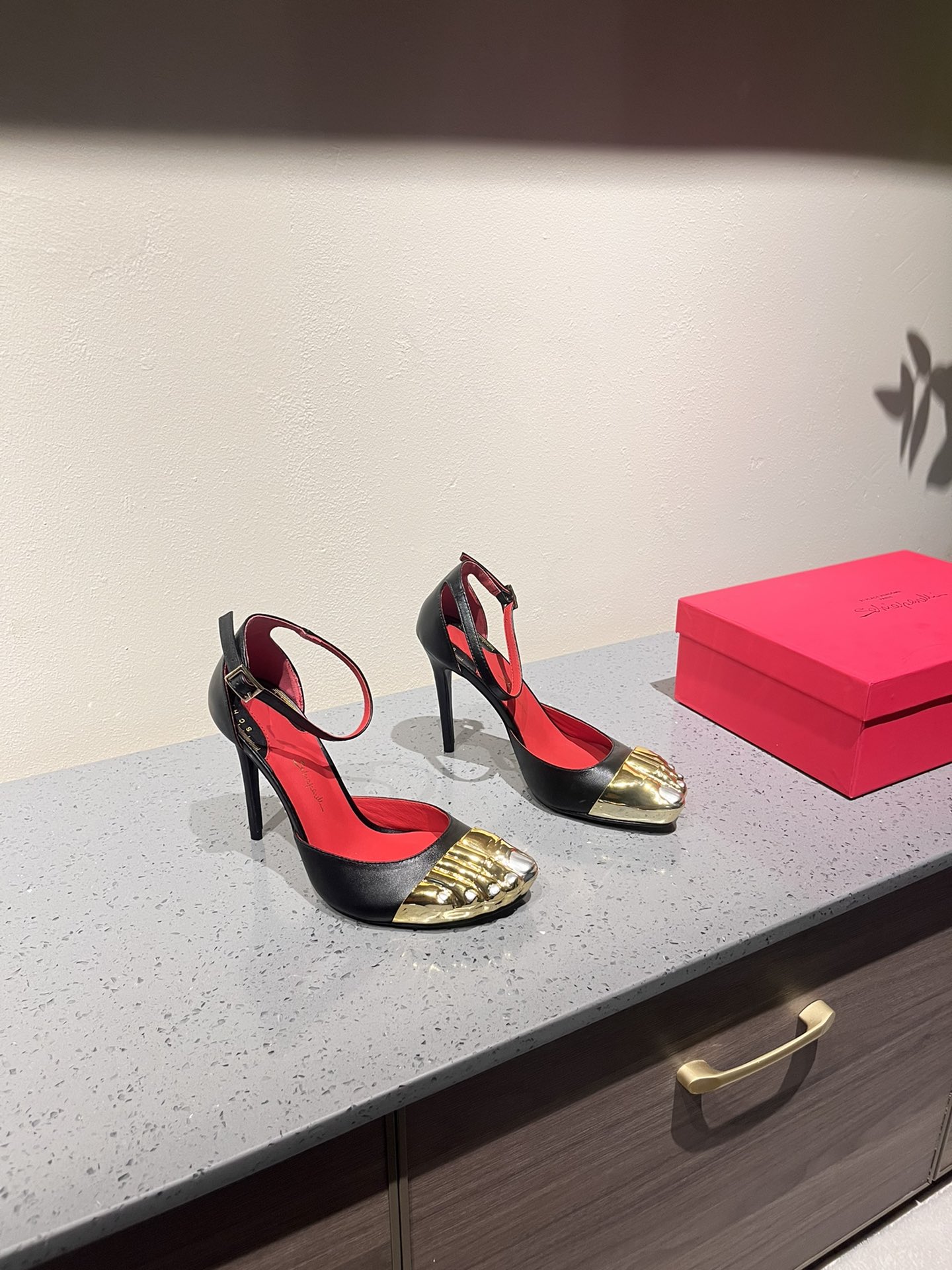 Schiaparelli FW24: Golden Toe Heels Steal the Show with Real Gold and Silver
