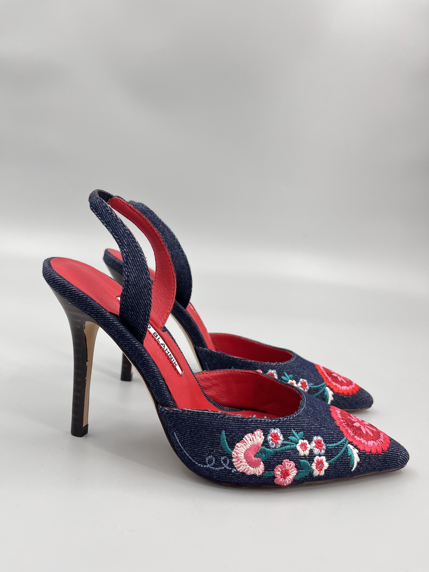 Manolo Blahnik’s Hand-Sewn Flower Embroidery Cowboy Heel Sandals with Italian Leather Soles