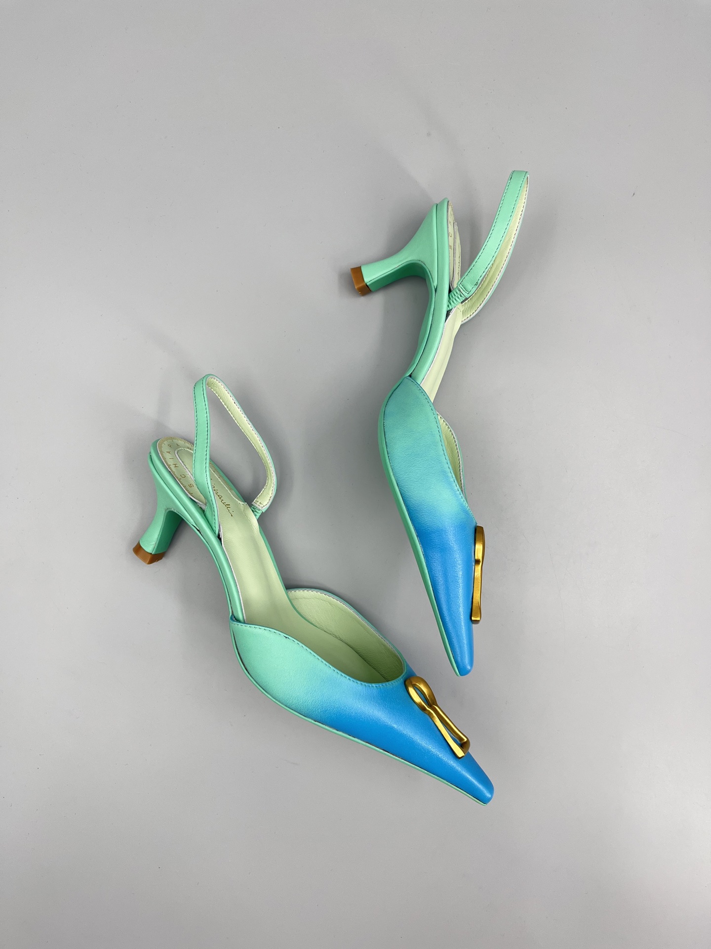 Genius Designer Elsa Schiaparelli: Top Edition Shoes with Unique Design and Luxury Materials - 图片 6
