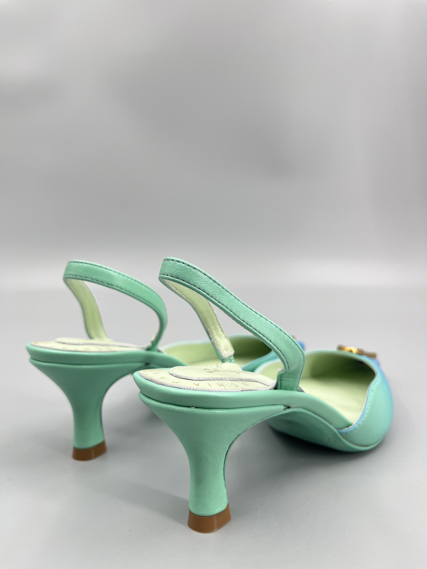 Genius Designer Elsa Schiaparelli: Top Edition Shoes with Unique Design and Luxury Materials - 图片 8