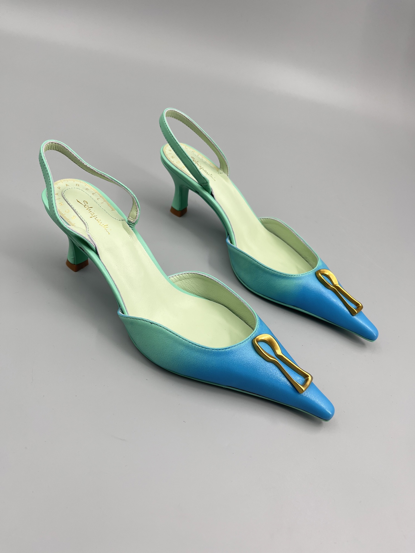 Genius Designer Elsa Schiaparelli: Top Edition Shoes with Unique Design and Luxury Materials - 图片 2
