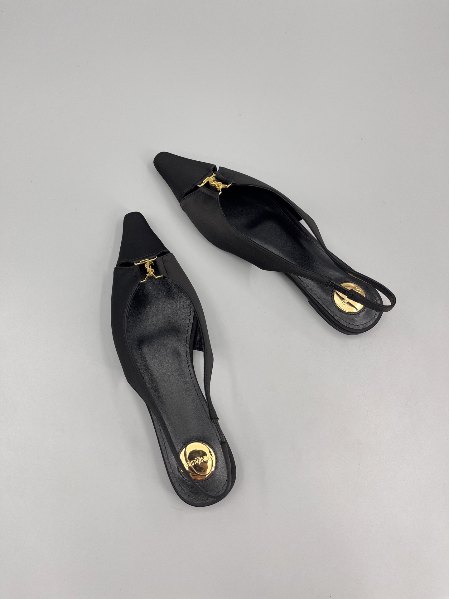 Saint Laurent’s Super Pointy Head Base Shoes: SLP’s Trendy Women’s Cow Skin Shoes - 图片 6