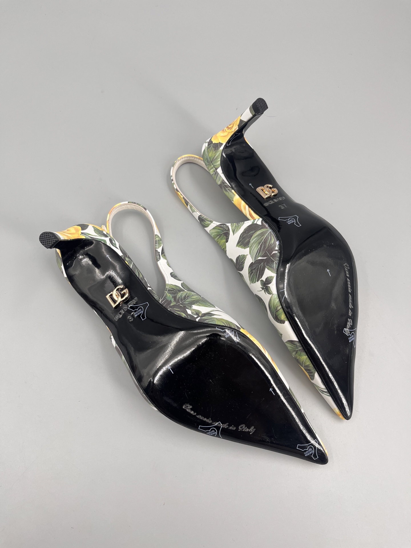 Luxury Retro: Dolce & Gabbana’s Dujabana Shoes Collection - 图片 9