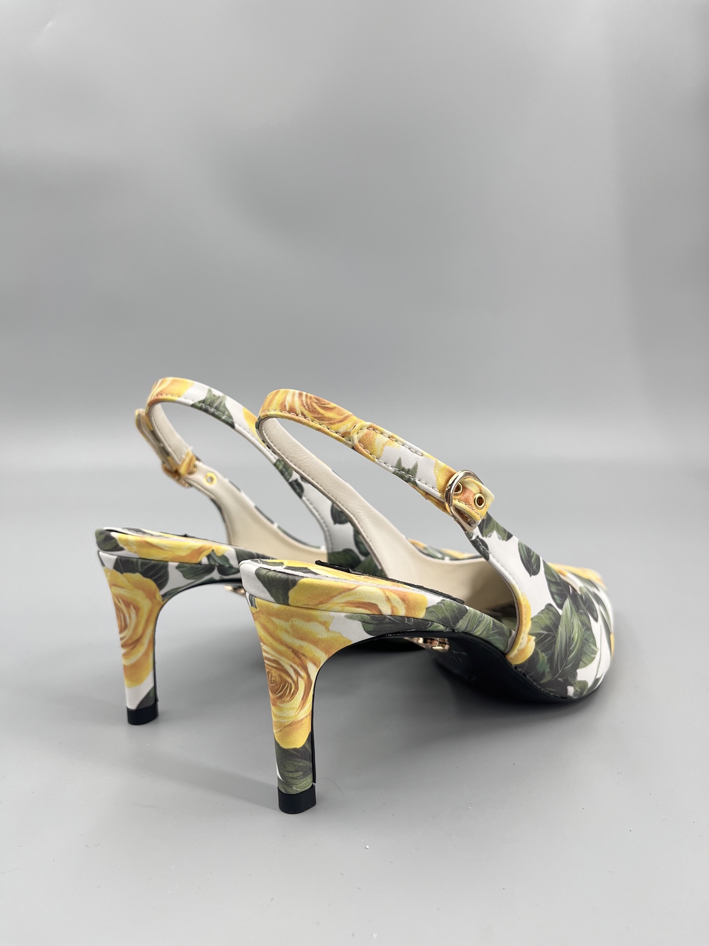 Luxury Retro: Dolce & Gabbana’s Dujabana Shoes Collection - 图片 7