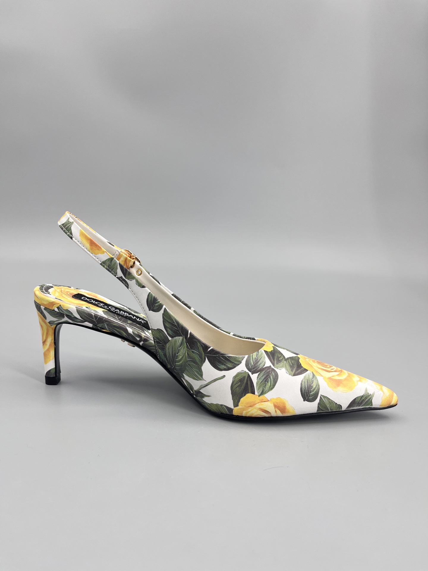 Luxury Retro: Dolce & Gabbana’s Dujabana Shoes Collection - 图片 5