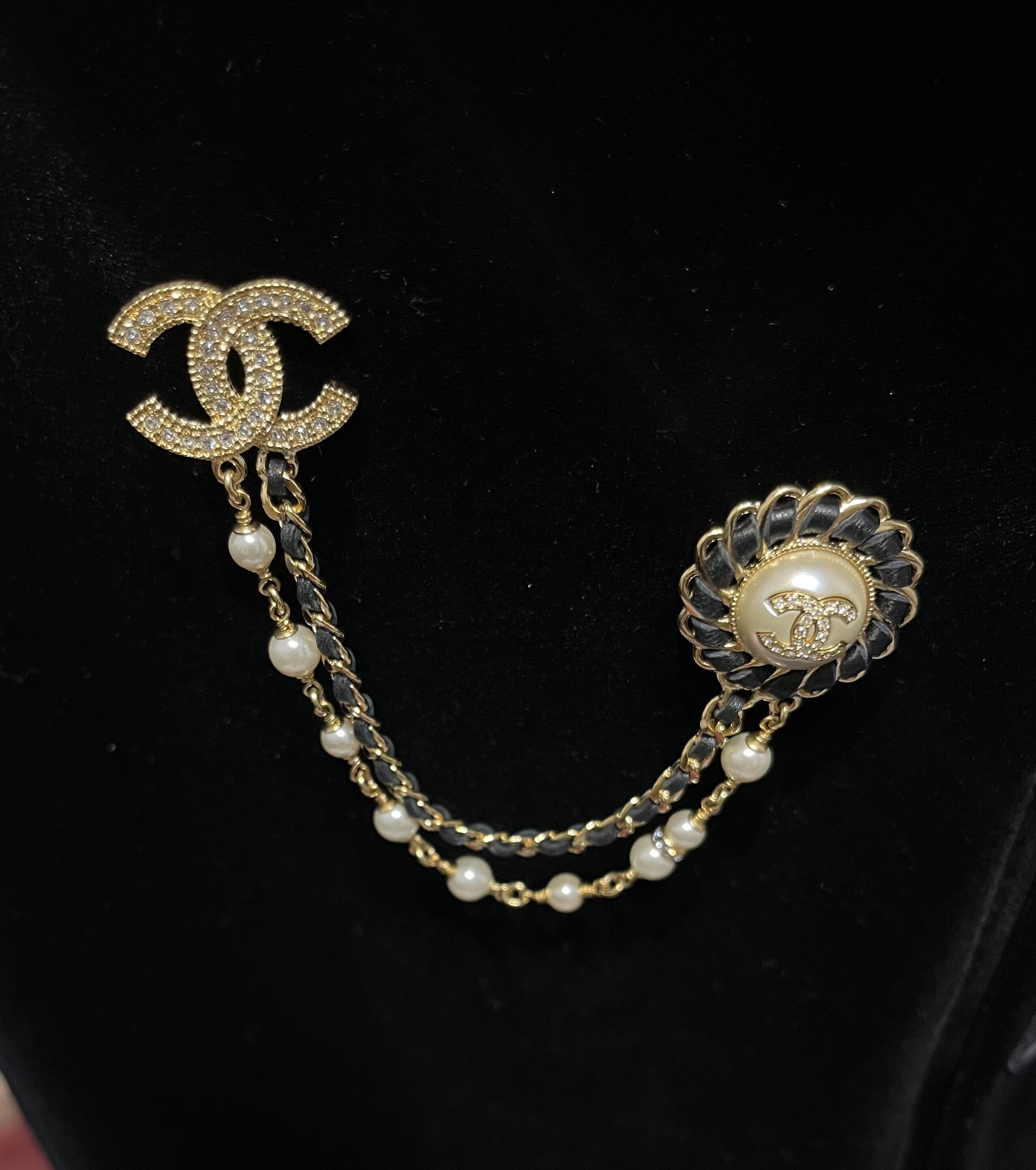 Chanel Gold-Tone Brooch with Leather and Pearls - Classic Design 9 i1741013995378 4575 0 7