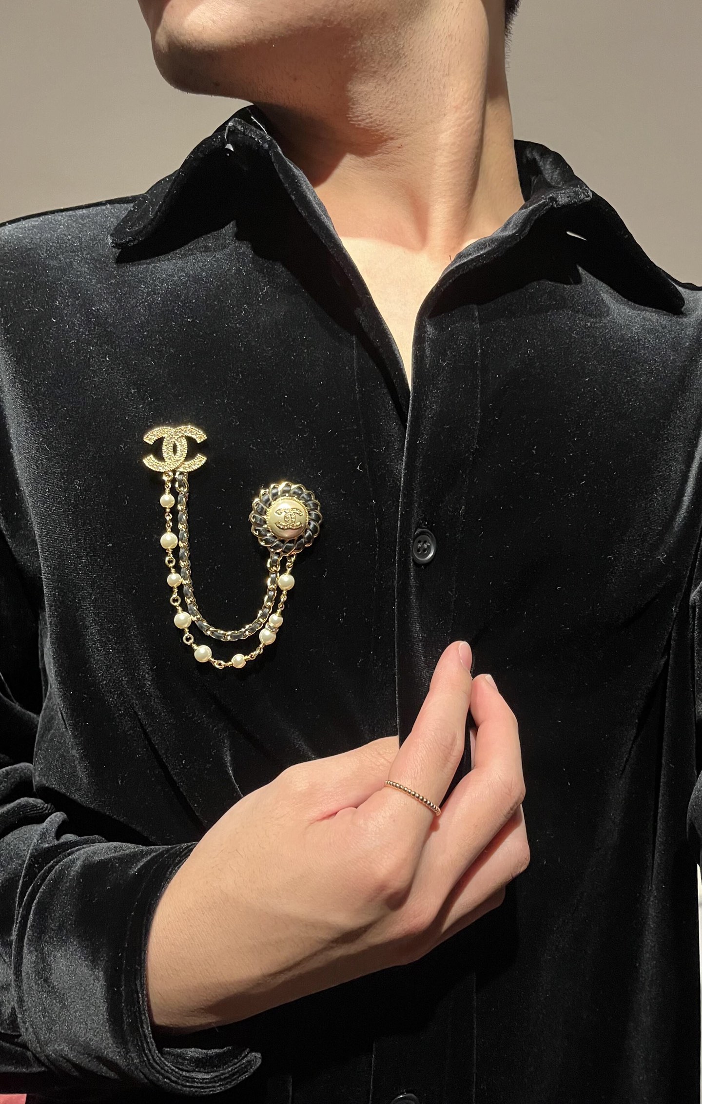 Chanel Gold-Tone Brooch with Leather and Pearls - Classic Design 8 i1741013996431 8161 0 6