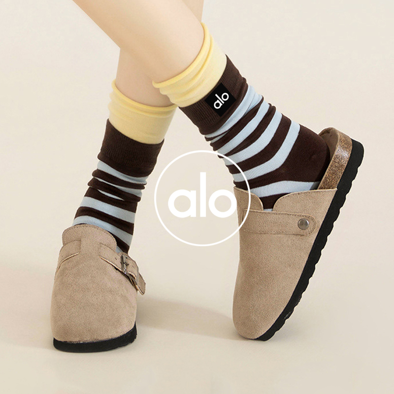 Alo accessories aloyoga Contrast Color Splicing Socks Medium Simple Socks Versatile Simple Pile