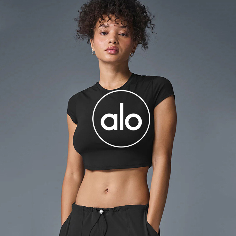 Alo t-shirt everyday black and white yoga
