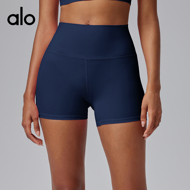 ALO YOGA 💰63💎支持一件代发 
aloyoga裸感瑜伽裤三分裤速干紧身短裤提臀训练健身短裤
【品牌】ALO 
【款号】DK2432
【面料】锦纶/氨纶
【颜色】安哥拉红，板栗色，电光玫红，海军蓝色，黑色，元气粉，沼泽绿色
【尺码】S，M，L，XL，2XL，3XL
 专柜同款品质，厂家直销，货源充足，售后保障