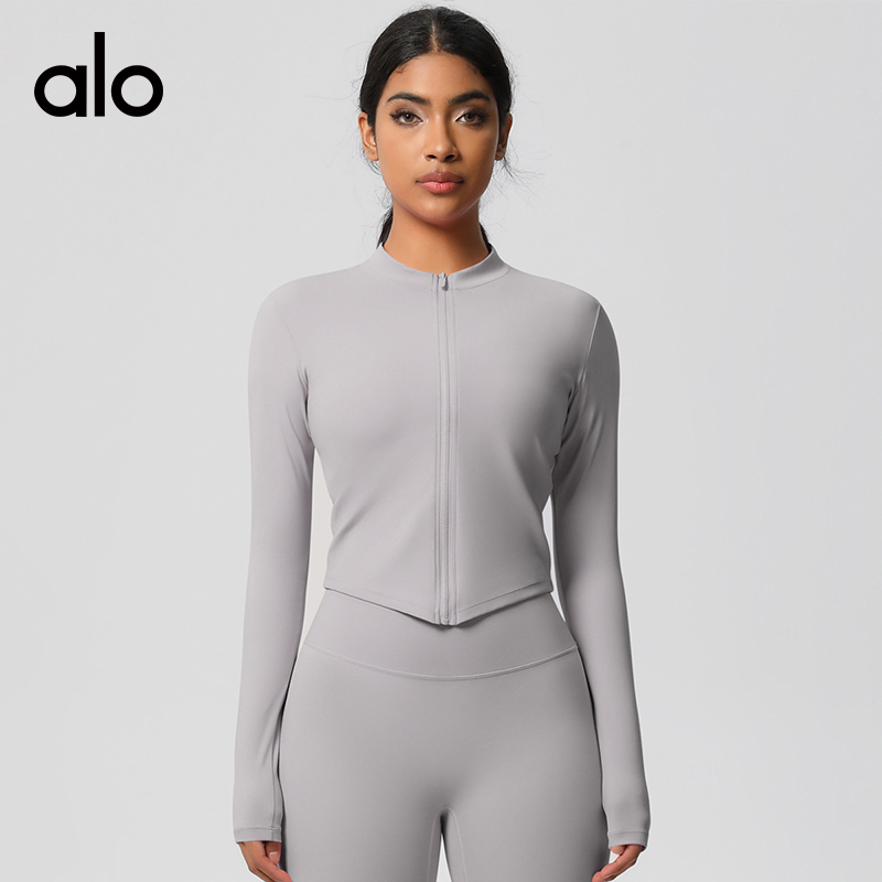 ALO YOGA💰88💎支持一件代发
aloyoga裸感瑜伽外套立领运动户外收腰显瘦长袖健身服
【品牌】ALO 
【款号】WT7106
【面料】锦纶/氨纶
【颜色】板栗色，黑色，徽章蓝，罗勒绿，浅象牙，石墨灰，霜灰色，天空蓝，胭脂红，樱花粉
【尺码】S，M，L，XL
 专柜同款品质，厂家直销，货源充足，售后保障