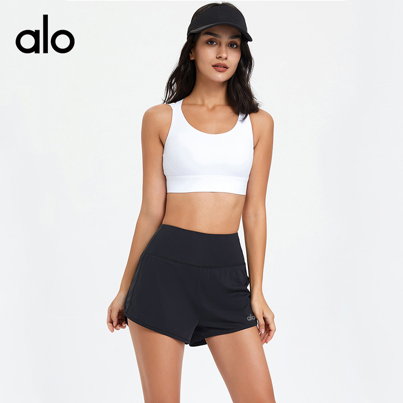 Alo shorts training light blue yoga