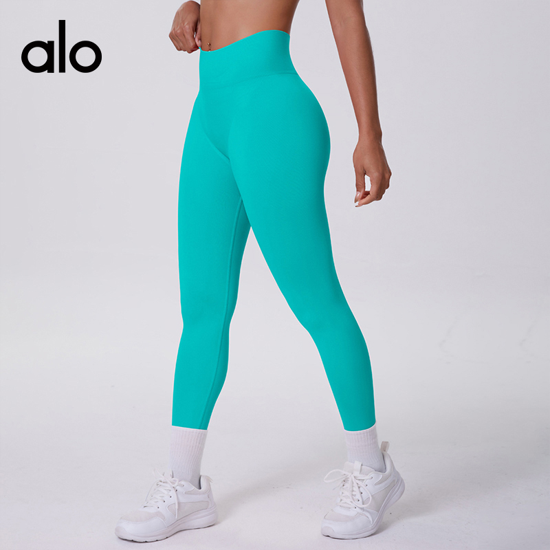 ALO YOGA  💰83💎支持一件代发
aloyoga高腰显瘦瑜伽长裤普拉提收腹提臀健身瑜伽裤
【品牌】ALO 
【款号】CK6709
【面料】锦纶/氨纶
【颜色】板栗色，茶棕色，粉红荔枝，黑色，灰褐色，徽章蓝，酒红色，可可色，李子紫，罗勒绿，绿色，浅蓝紫，浅象牙，闪电蓝，深绿色，石墨灰，霜灰色，天空蓝，午夜蓝紫，胭脂红，艳蓝色，樱花粉，蒸馏咖啡，中国红，紫红色
【尺码】XS，S，M，L
 专柜同款品质，厂家直销，货源充足，售后保障