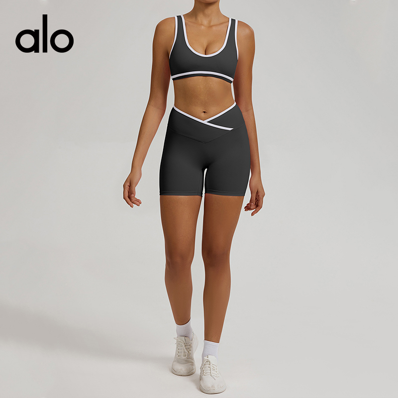 ALO YOGA💰78💎支持一件代发
aloyoga撞色宽肩带运动内衣防震瑜伽文胸户外健身服
【品牌】ALO 
【款号】WX6009-1
【面料】锦纶/氨纶
【颜色】高级黑，可可棕，蓝灰色，樱花粉
【尺码】S，M，L，XL
 专柜同款品质，厂家直销，货源充足，售后保障